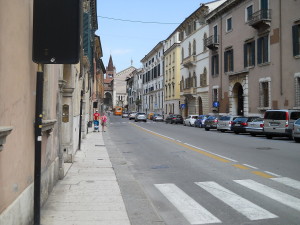 Stradone San Fermo, Verona [CC-BY-SA-3.0 o GFDL]