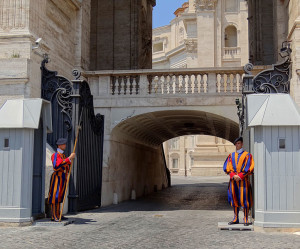 Vatican-Swiss-Guard-2012