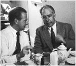 Werner Heisenberg e Niels Bohr (Fermilab, U.S. Department of Energy)