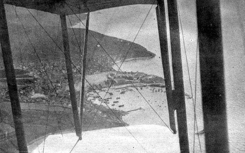Aerial_view_Dardanelles_town_1915_1