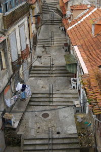 Escadas Do Codeçal, Porto (dorfun, 2010 [CC BY 2.0] Flickr)