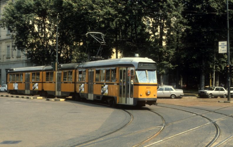 Tram ATM serie 4800 a Milano nell'agosto del 1984. © Kurt Rasmussen/W. Commons