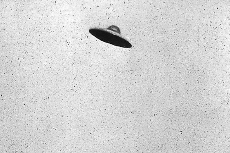 Presunto UFO fotografato a Passaic, nel New Jersey nel luglio del 1952