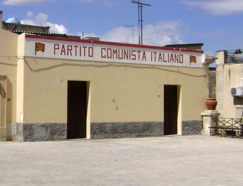 Sede storica del PCI a Mineo, Sicilia.