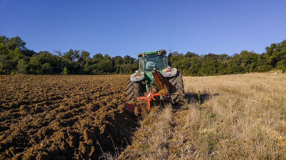 aratura, trattore, agricoltura