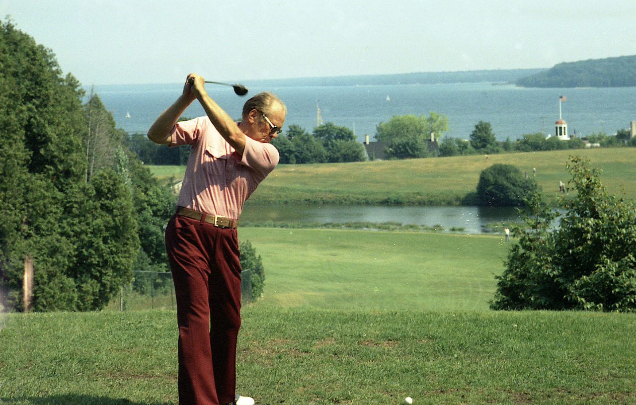 Il presidente durante una partia di Golf, 1973