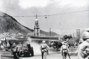 Hong Kong, 1941: esercito giapponese assalta la stazione ferroviaria di Tsim Sha Tsui