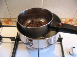 cioccolato a bagno maria