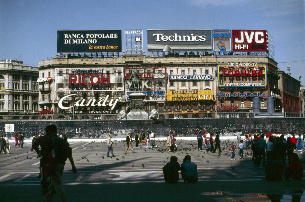 Milano, piazza Duomo nel 1985.