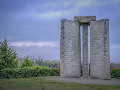 Georgia Guidestones: istruzioni per l'apocalisse